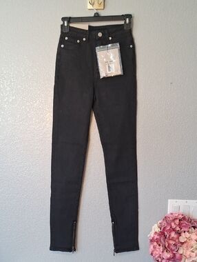 BLK DNM Black High-Rise Skinny Jeans with Ankle Zips